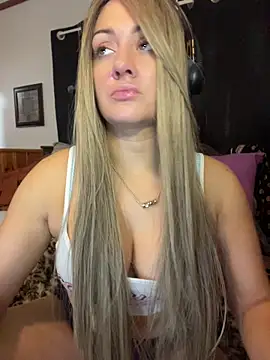 Snapshot of MimiLiciax chatting on 05/26/26, 06:37 MimiLiciax online show from 05/26/26, 06:37