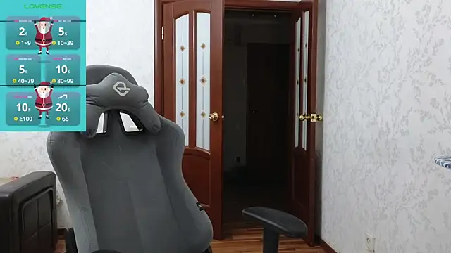 Snapshot of Nelly_Fischer chatting on 12/26/24, 08:21 Nelly Fischer online show from 12/26/24, 08:21