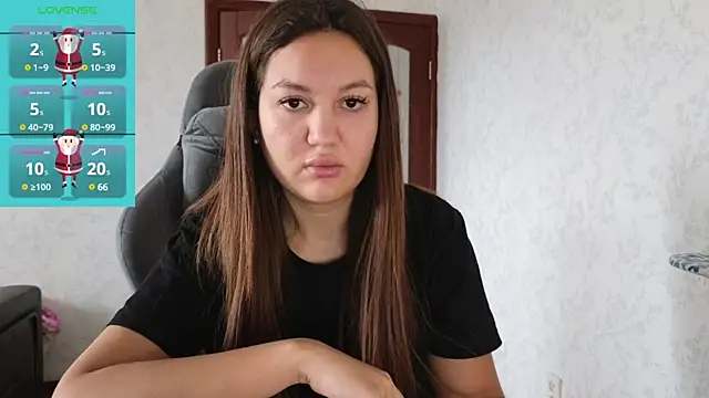 Snapshot of Nelly_Fischer chatting on 01/04/25, 09:10 Nelly Fischer online show from 01/04/25, 09:10