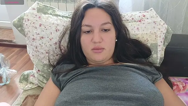 Snapshot of Nelly_Fischer chatting on 02/09/25, 08:33 Nelly Fischer online show from 02/09/25, 08:33