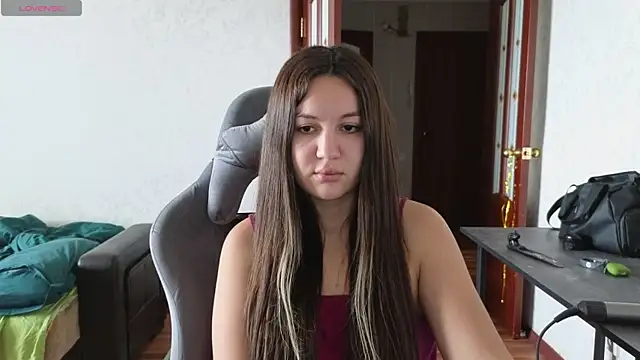 Snapshot of Nelly_Fischer chatting on 03/06/25, 07:57 Nelly Fischer online show from 03/06/25, 07:57