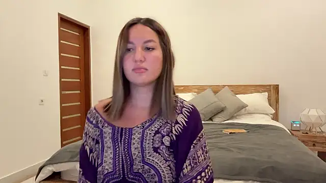 Snapshot of Nelly_Fischer chatting on 09/22/25, 02:30 Nelly Fischer online show from 09/22/25, 02:30