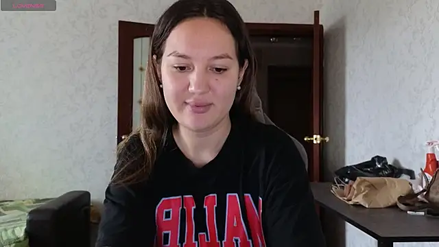 Nelly Fischer online show from 04/14/26, 07:25