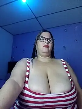 EllisW8 online show from 11/22/25, 10:47