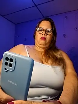 EllisW8 online show from 11/26/25, 10:27