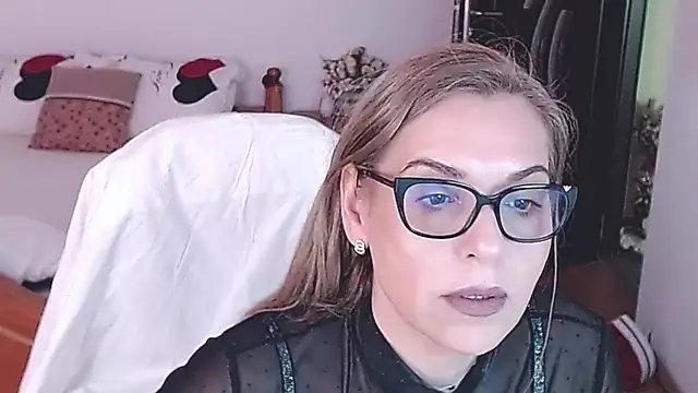evamaria2024 online show from 05/05/26, 06:43