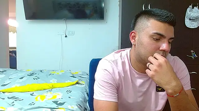 2ScarletandRyan8 online show from 12/18/24, 01:23