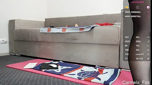 Carmela fox online show from 10/15/25, 08:36