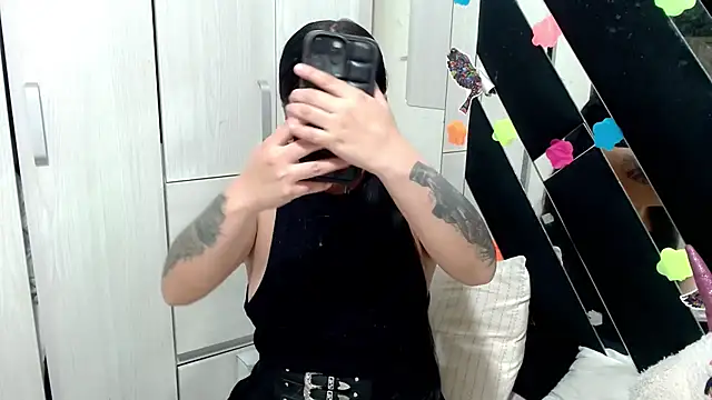 Snapshot of katery_wok11 chatting on 10/23/25, 03:44 katery wok11 online show from 10/23/25, 03:44