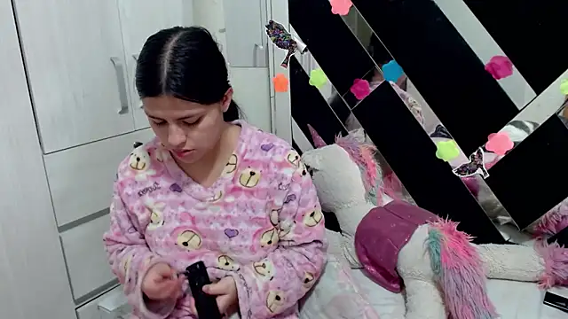 Snapshot of katery_wok11 chatting on 10/30/25, 08:09 katery wok11 online show from 10/30/25, 08:09