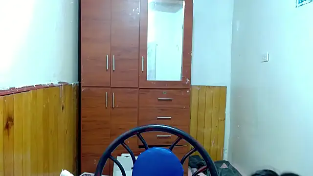 Snapshot of katery_wok11 chatting on 11/07/25, 12:54 katery wok11 online show from 11/07/25, 12:54