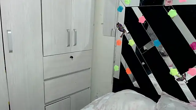 Snapshot of katery_wok11 chatting on 11/10/25, 12:09 katery wok11 online show from 11/10/25, 12:09