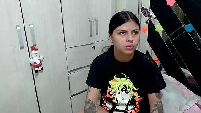 Snapshot of katery_wok11 chatting on 11/19/25, 06:08 katery wok11 online show from 11/19/25, 06:08