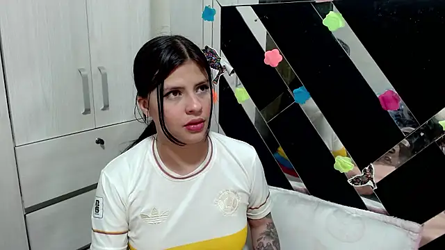 katery wok11 online show from 01/15/26, 02:38