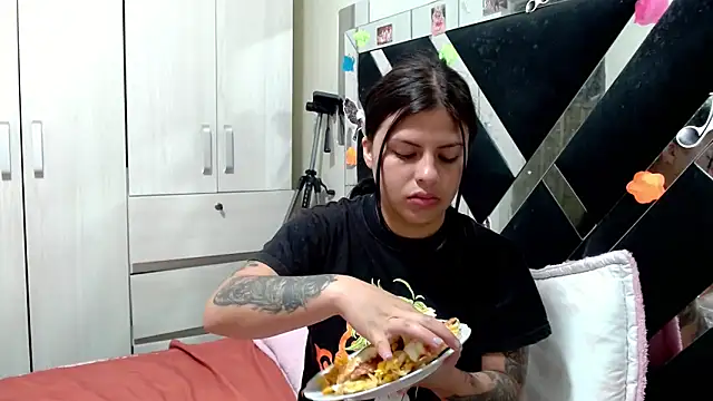 katery wok11 online show from 05/25/26, 04:46
