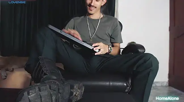 HomeAloneK online show from 03/20/25, 07:25