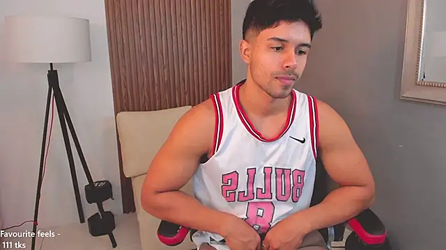 Snapshot of liam_collins21 chatting on 01/31/25, 11:46 liam collins21 online show from 01/31/25, 11:46