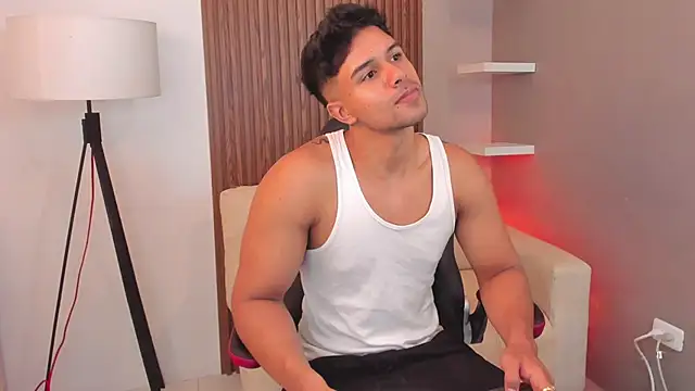 Snapshot of liam_collins21 chatting on 02/01/25, 11:43 liam collins21 online show from 02/01/25, 11:43