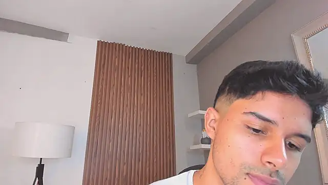 Snapshot of liam_collins21 chatting on 02/02/25, 11:40 liam collins21 online show from 02/02/25, 11:40