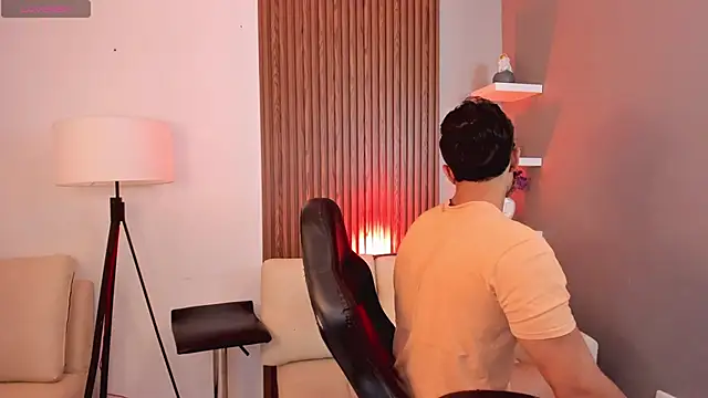 Snapshot of liam_collins21 chatting on 02/25/25, 11:52 liam collins21 online show from 02/25/25, 11:52