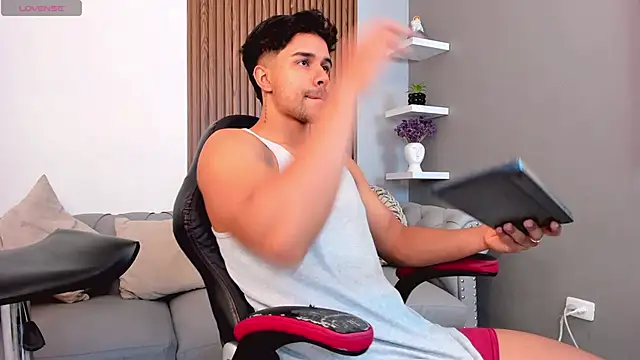 Snapshot of liam_collins21 chatting on 03/05/25, 11:49 liam collins21 online show from 03/05/25, 11:49