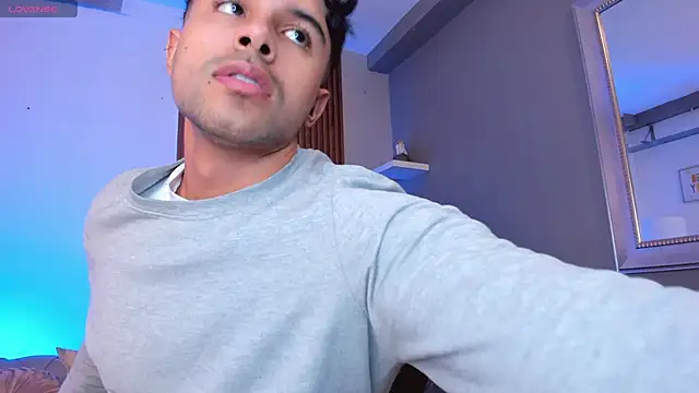 Snapshot of liam_collins21 chatting on 03/15/25, 11:40 liam collins21 online show from 03/15/25, 11:40