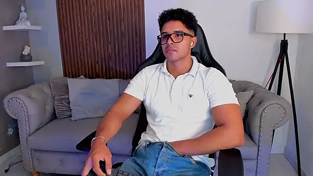 Snapshot of liam_collins21 chatting on 09/20/25, 11:55 liam collins21 online show from 09/20/25, 11:55