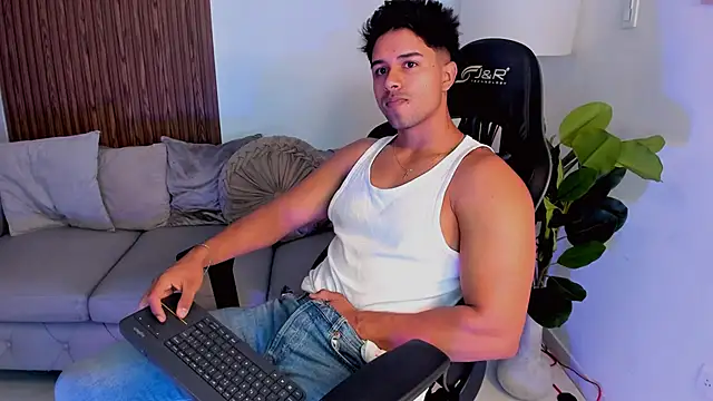 Snapshot of liam_collins21 chatting on 09/24/25, 11:46 liam collins21 online show from 09/24/25, 11:46