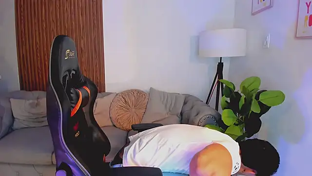 Snapshot of liam_collins21 chatting on 09/29/25, 11:48 liam collins21 online show from 09/29/25, 11:48