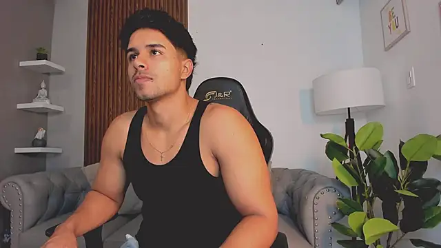 Snapshot of liam_collins21 chatting on 10/02/25, 12:01 liam collins21 online show from 10/02/25, 12:01