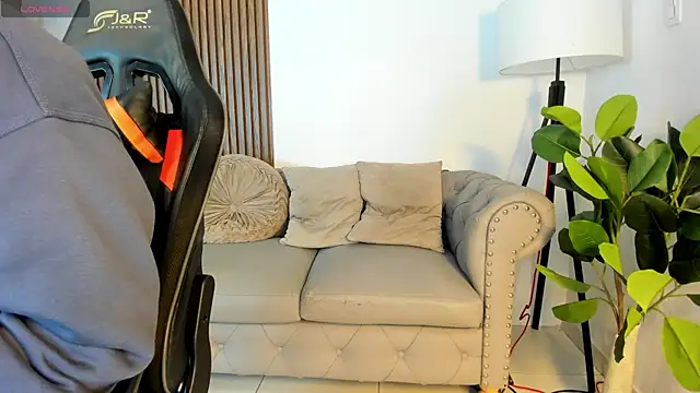 Snapshot of liam_collins21 chatting on 10/04/25, 11:41 liam collins21 online show from 10/04/25, 11:41