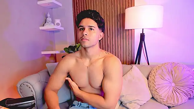 Snapshot of liam_collins21 chatting on 11/26/25, 11:55 liam collins21 online show from 11/26/25, 11:55