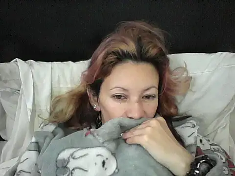 Snapshot of Paulita_x3 chatting on 12/27/24, 11:39 Paulita x3 online show from 12/27/24, 11:39