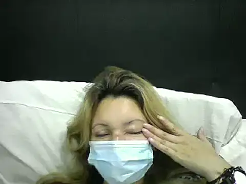 Snapshot of Paulita_x3 chatting on 04/29/26, 11:36 Paulita x3 online show from 04/29/26, 11:36