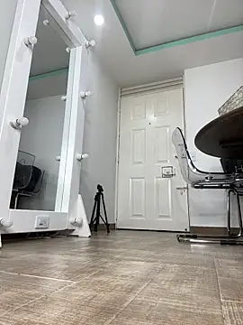 Snapshot of Lexa_queen chatting on 12/19/25, 12:17 Lexa queen online show from 12/19/25, 12:17