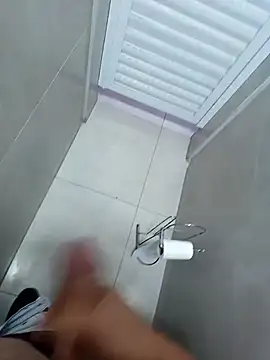 Snapshot of Brutao_ chatting on 09/30/25, 07:52 Brutao online show from 09/30/25, 07:52