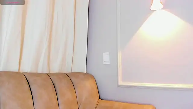 Snapshot of Lia_walton chatting on 12/31/24, 12:04 Lia walton online show from 12/31/24, 12:04