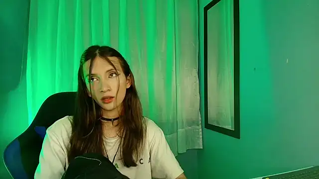 Snapshot of Feniix__ chatting on 02/10/26, 05:33 Feniix online show from 02/10/26, 05:33