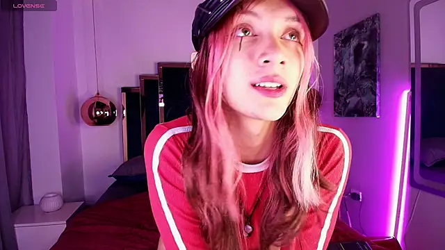 Feniix   online show from 04/22/26, 05:10