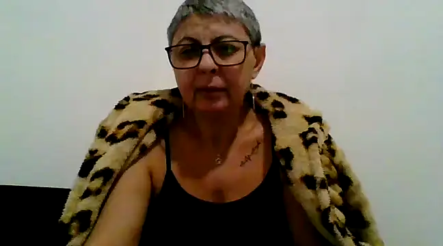 Snapshot of roseblak42 chatting on 02/20/25, 06:24 roseblak42 online show from 02/20/25, 06:24