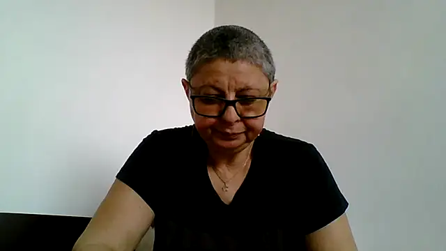 roseblak42 online show from 04/12/26, 09:36