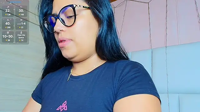 kiana cream online show from 03/01/25, 12:34