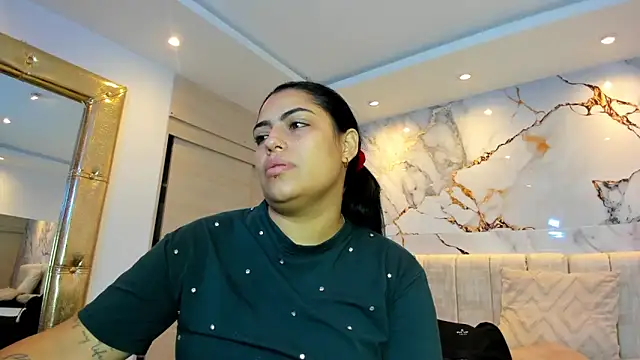 kiana cream online show from 06/19/26, 11:47
