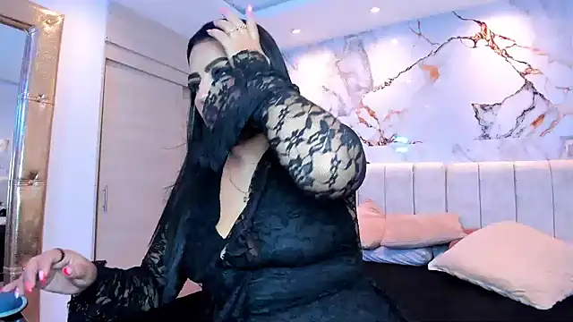 kiana cream online show from 06/21/26, 04:26