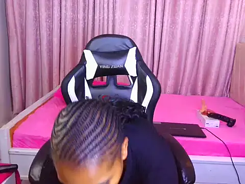 Pretty-shally online show from 02/26/26, 10:42