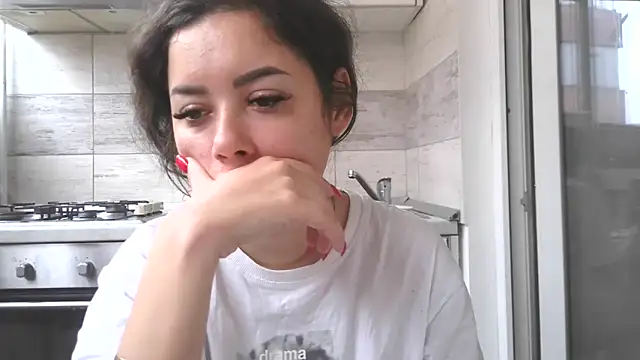 LovelyJulliette online show from 11/10/25, 11:42