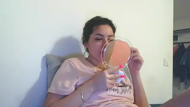 LovelyJulliette online show from 11/29/25, 02:20