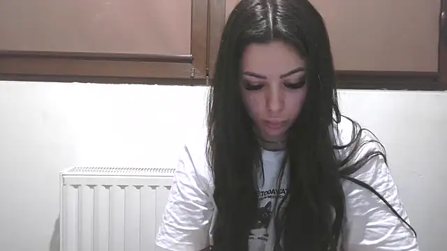 LovelyJulliette online show from 04/18/26, 06:45