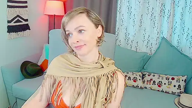 Snapshot of NandiSmile chatting on 12/03/25, 08:56 NandiSmile online show from 12/03/25, 08:56