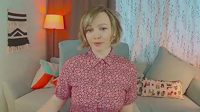 Snapshot of NandiSmile chatting on 01/09/26, 07:22 NandiSmile online show from 01/09/26, 07:22